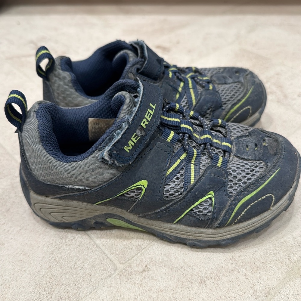 Merrill Kids Hiking Shoes size 10.5